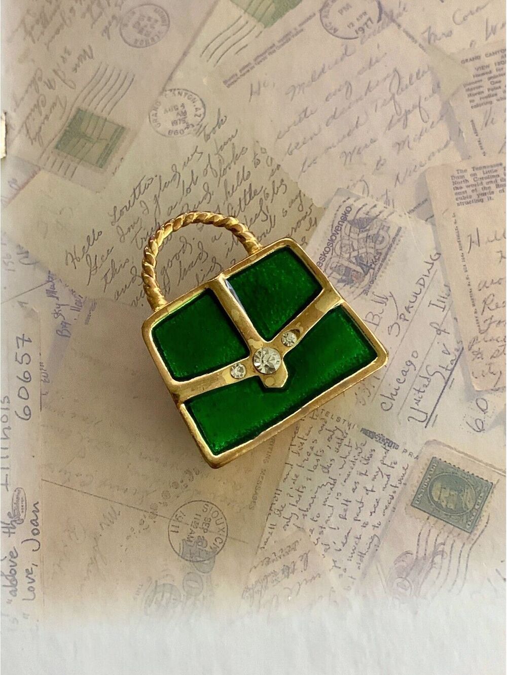 Vintage Chic Green Enamel Purse Brooch with Sparkling Rhinestones